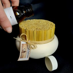 Diffuseur de parfum en Paille naturelle et son flacon de parfum